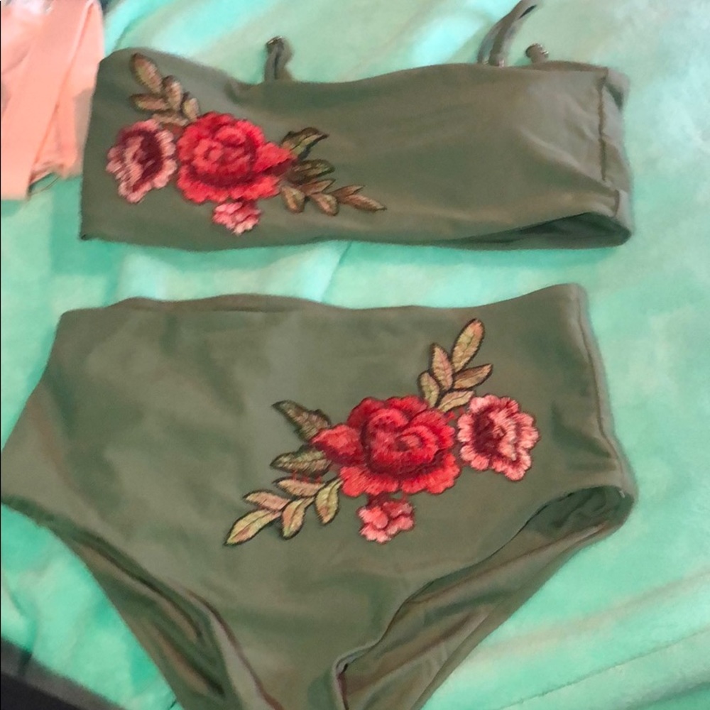 Swim suit